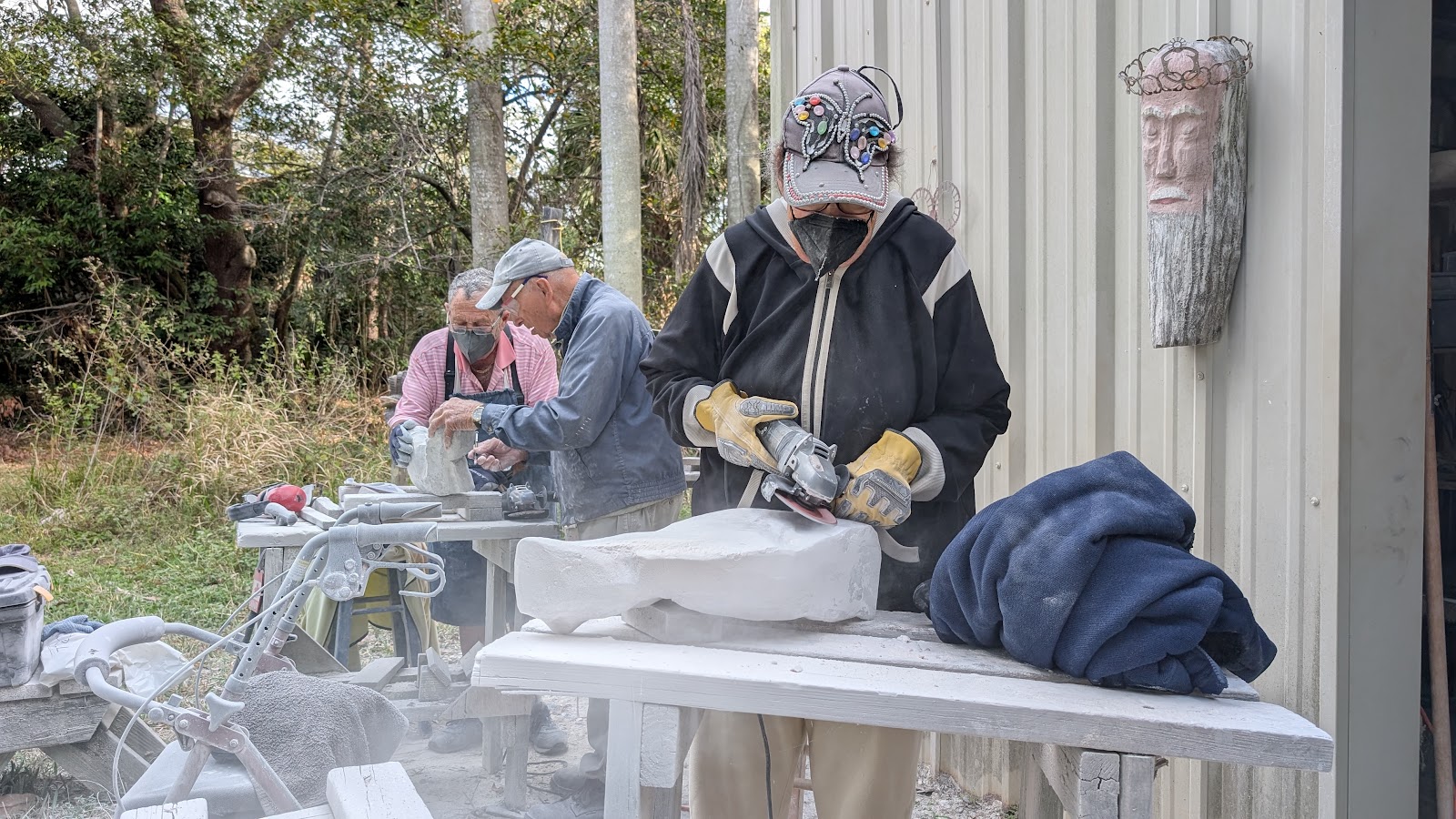 Outdoor stone carving workstation